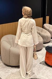 Stone Crew Neck Long Arm Crepe Fabric Regular Trousers Comfortable Suit