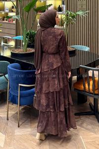 Lamelif Desenli Volanlı Tesettür Elbise Acı Kahve