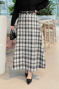 Lamelif Ekose Tesettür Etek Beyaz-Siyah