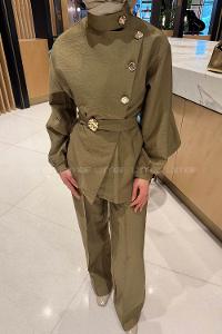 Lamelif Bağlama Detaylı Gold Düğmeli Takım Yağ Yeşili