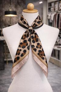 Lamelif Kadın   Leopar   Form Desen Fular
