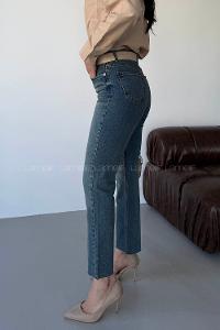 Lamelif Kesik Paça Fit Jean Mavi Yıkama