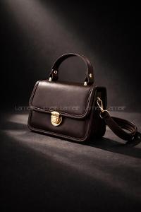 Lamelif Velza Kilit Toka Detaylı Şık Çanta Acı Kahve