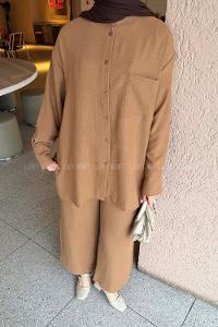 Lamelif Hakim Yaka Gömlekli Takım Camel