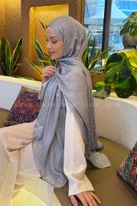 Lamelif  Bloom Desen Ayrobin Floş Jakar  Şal Gri