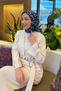 Lamelif Ceylan Desen Soft Eşarp Lacivert