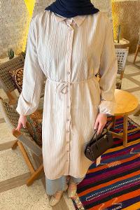 Lamelif Arka Roba Büzgü Detaylı Elbise Taş Rengi