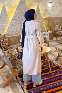 Lamelif Arka Roba Büzgü Detaylı Elbise Taş Rengi