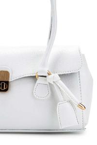 Lamelif Tokalı Deri Charmlı Yatay Klasik Omuz Çantası Beyaz