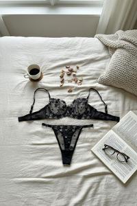 Lamelif Brode Nakışlı Takım