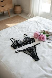 Lamelif Brode Nakışlı Takım