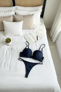 Lamelif Lacivert Çift İpli Mikro Kumaş Takım