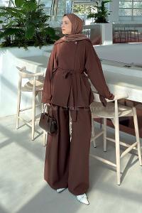 Lamelif Büyük Yaka Detaylı Pantolonlu Takım Kahverengi