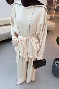 Lamelif Büyük Yaka Detaylı Pantolonlu Takım Krem