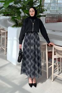 Lamelif Fular Detaylı Etekli Takım Siyah