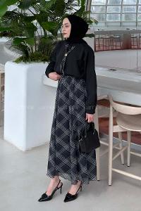 Lamelif Fular Detaylı Etekli Takım Siyah