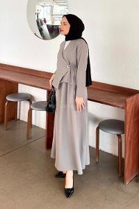 Lamelif Yan Bağlama Detaylı Etekli Takım Gri