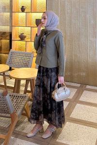 Lamelif Desenli Fular Detaylı Etekli Takım Haki