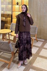 Lamelif Desenli Fular Detaylı Etekli Takım Kahverengi