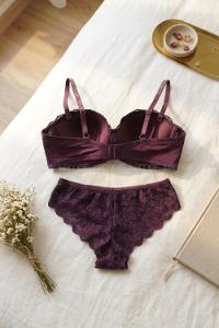 Lamelif Çıkarılabilir Askılı Lotus Takım