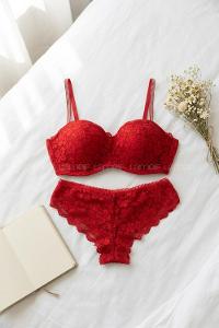 Lamelif Çıkarılabilir Askılı Lotus Takım