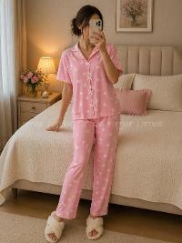 Lamelif Kadın Küçük Kalp  Minimal Desenli Fiyonk Özel Dikiş Pijama Takımı