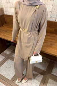 Lamelif Gold Broş Detaylı Pantolonlu Takım Vizonrengi