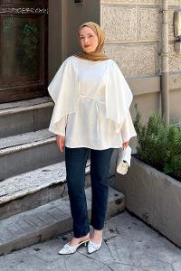 Lamelif Pelerin Detaylı Oversize Tunik Beyaz