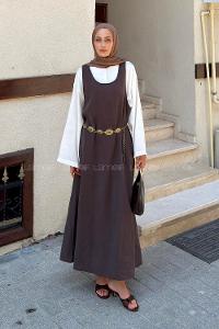 Brown Crew Neck Unprinted Dresess