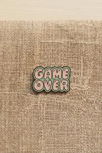 lamelif Game Over Broş