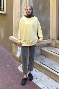 Yellow Crew Neck Long Arm Unprinted Sweatshirt