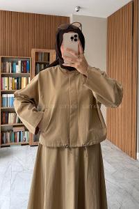 Camel Crew Neck Long Arm With Zipper Pleated Suit