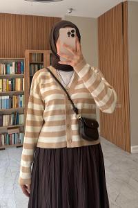 Lamelif Çizgili Crop Hırka Camel
