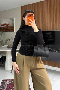 Lamelif Büzgü Detaylı Bluz Siyah