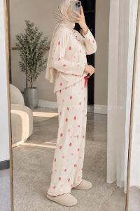 Lamelif Çilek Desenli Düğmeli Fitilli Pijama Takımı
