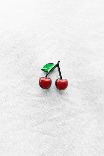 Red Black Iron Brooch