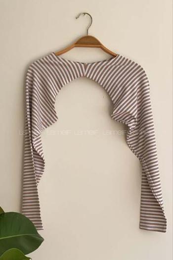 Brown With Milk Medium Crew Neck Long Arm Unprinted Oversleeve