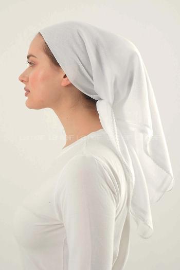 White Powder Combed Fabric Straight Shawl