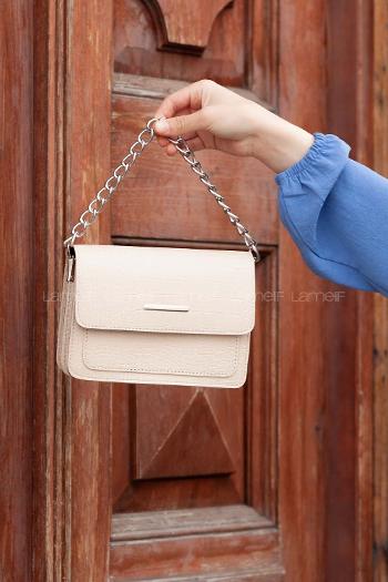 Lamelif Orse Model Aksesuarlı Çanta Krem