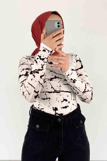 White Black Mock Turtle Neck Long Arm Viscose Fabric Body