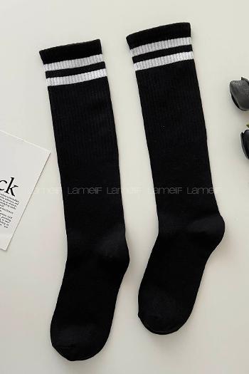 Lamelif Siyah Beyaz Çizgili Diz Altı Spor Çorap