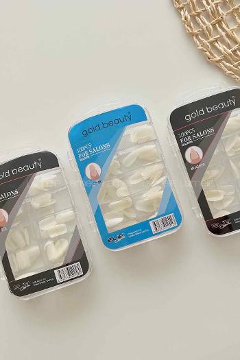 Off White Artificial Nails