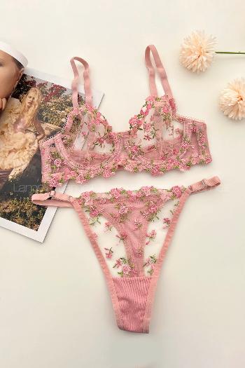 Lamelif Brode Nakışlı Takım