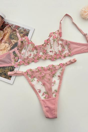 Lamelif Brode Nakışlı Takım