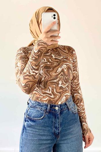 Caramel Medium Crew Neck Long Arm Combed Fabric Body