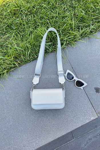 Lamelif Mini Kapaklı Hasır Askılı Kadın Çanta Beyaz