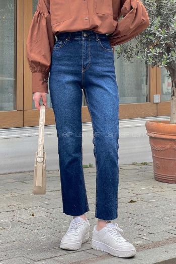 Lamelif Kesik Paça Fit Jean Koyu Mavi