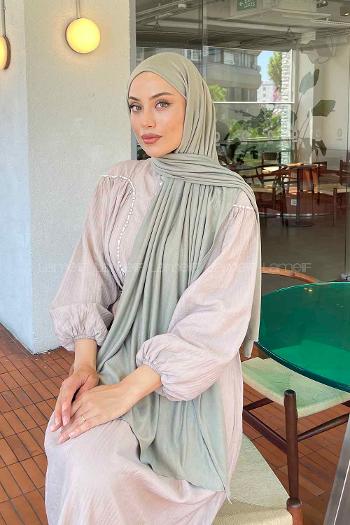 Water Green Combed Fabric Straight Shawl