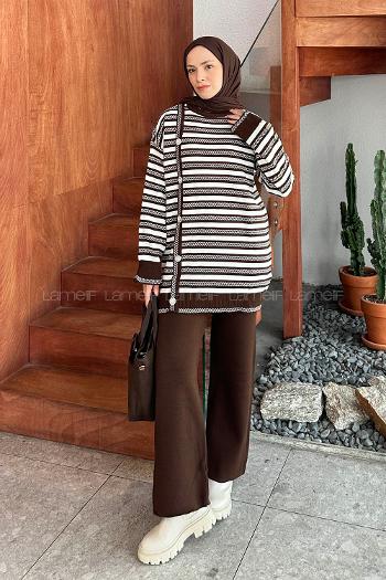 Lamelif Çizgili Yan Düğme Detaylı Triko Tesettür Takım Acı Kahve