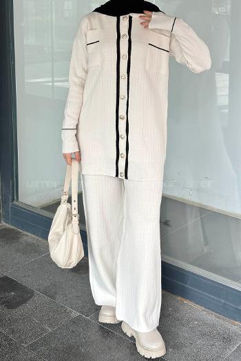 Ecru Shirt Collar Long Arm Knitwear Regular Trousers Comfortable Suit